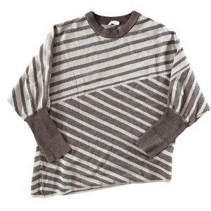 Mystree Oversized Top Size Small Asymmetrical